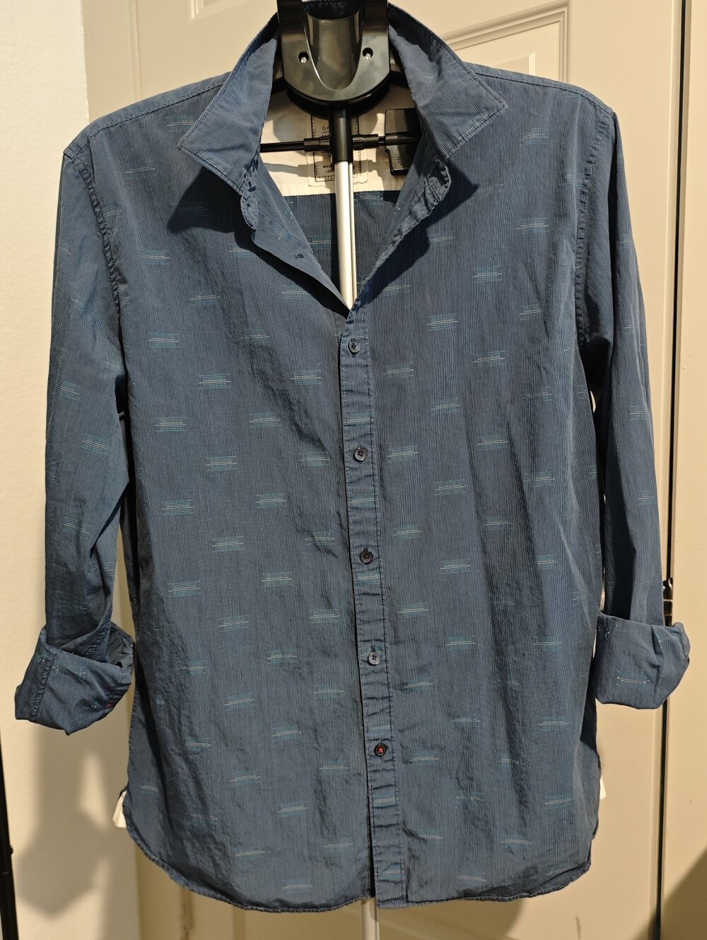 Calvin Klein Men's Garment Wash Long Sleeve Slim-Fit Button-Up Shirt Blue Size L